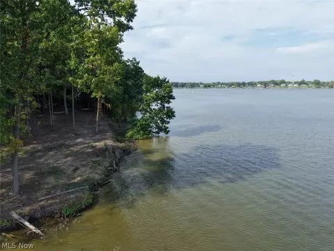 Mahoning Road, Lake Milton, OH 44429