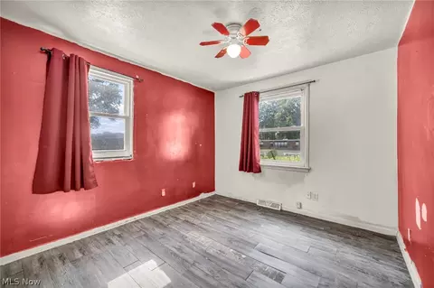 Bedroom - 318 Longson Ave, Elyria, OH 44035 photo 3 of 6