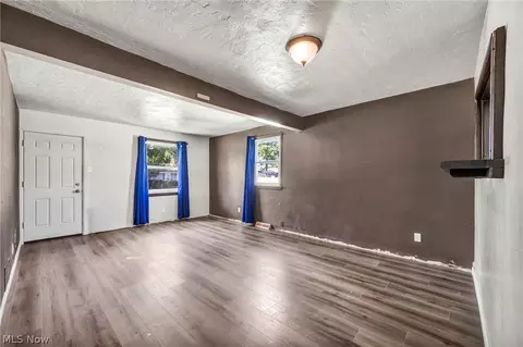 Living - 318 Longson Ave, Elyria, OH 44035 photo 3 of 3