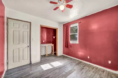 Bedroom - 318 Longson Ave, Elyria, OH 44035 photo 1 of 6