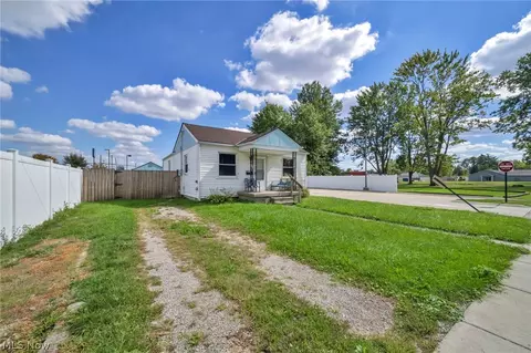 Exterior - 318 Longson Ave, Elyria, OH 44035 photo 1 of 4