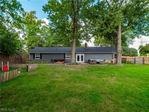 Exterior - 601 Perham Dr, Berea, OH 44017 photo 3 of 13