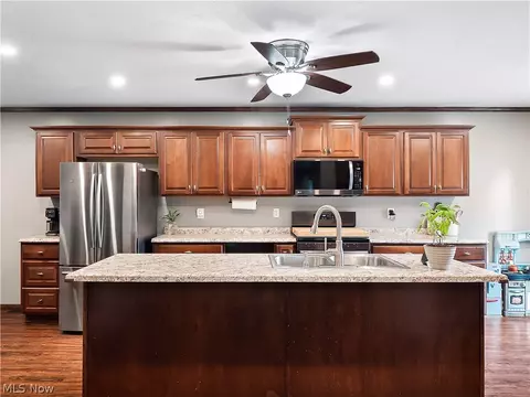 Kitchen - 601 Perham Dr, Berea, OH 44017 photo 1 of 7