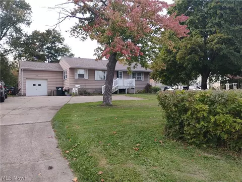 1128 Hadcock Rd, Brunswick, OH 44212