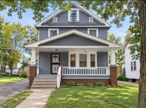 15811 Huntmere Ave, Cleveland, OH 44110