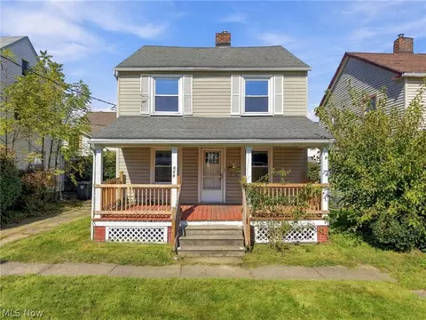 519 17th St NW, Canton, OH 44703