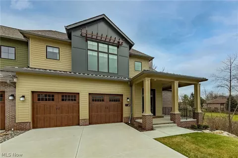 2401 Edgewood Trce, Pepper Pike, OH 44124