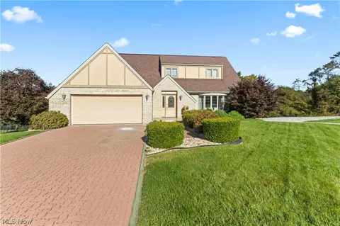 229 Harmony Dr, Steubenville, OH 43953
