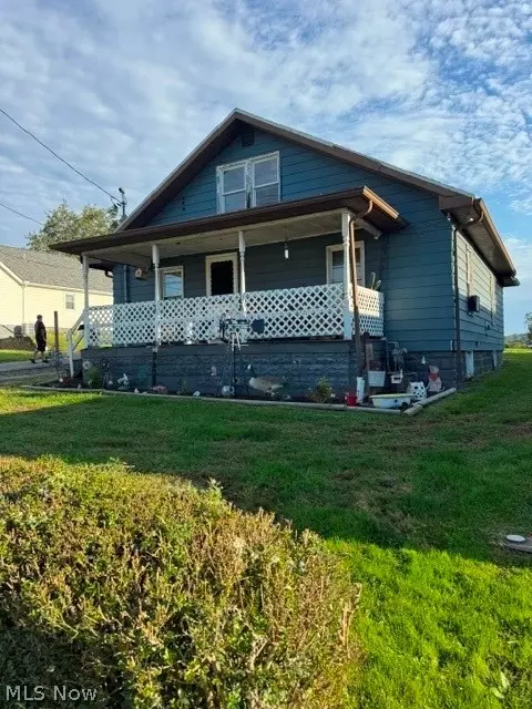 307 May Rd, Follansbee, WV 26037
