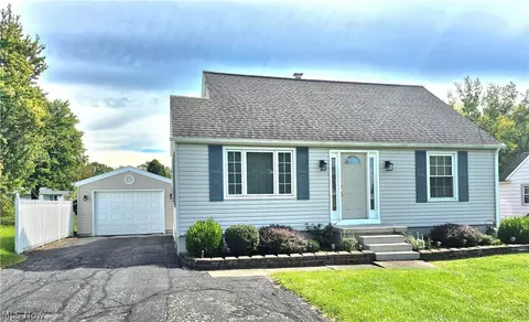 4546 N Leavitt Rd NW, Warren, OH 44485