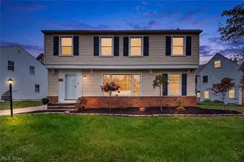 18329 Lomond Blvd, Shaker Heights, OH 44122