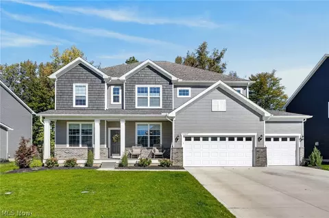 32002 Westview Trl, Avon Lake, OH 44012