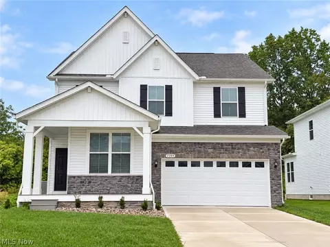 7789 Clydesdale Dr, Mentor, OH 44060