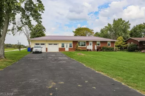 Exterior - 3947 Bower Rd, Rootstown, OH 44272 photo 3 of 9