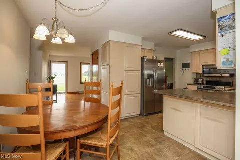 Dining - 3947 Bower Rd, Rootstown, OH 44272 photo 1 of 1