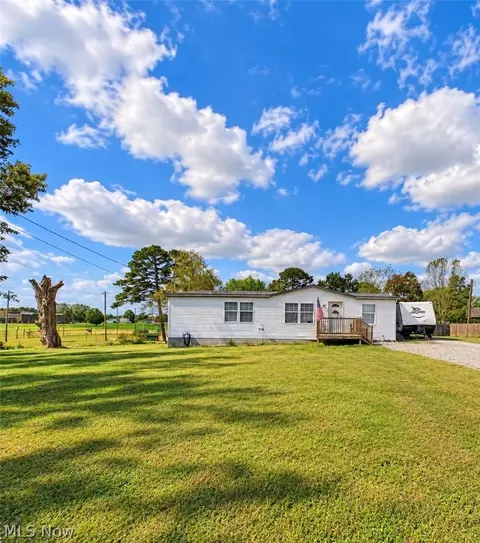 42153 Ash St, Reedsville, OH 45772