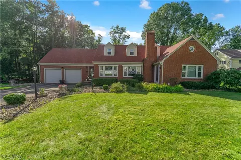 6128 Lundy Ln, Boardman, OH 44512 photo 2