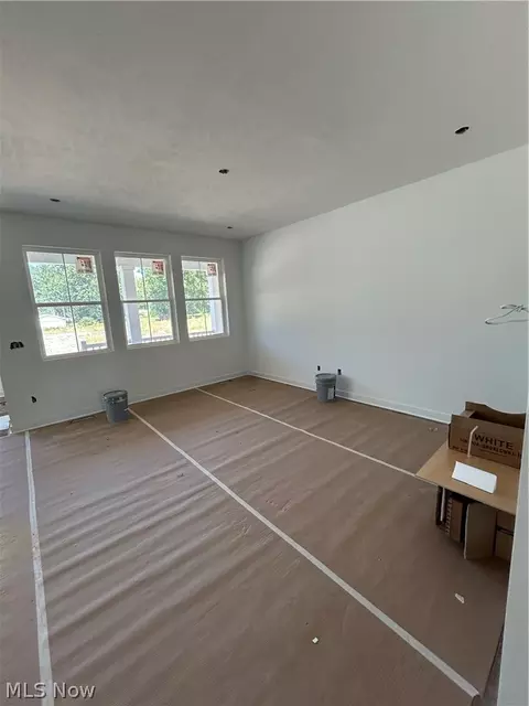 107 Riverfield Run, Elyria, OH 44035 photo 3