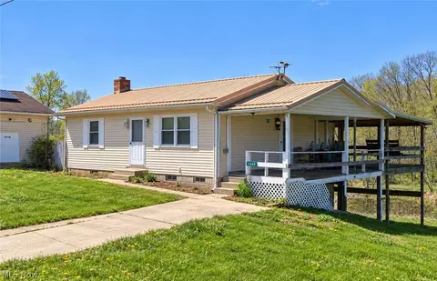1345 Lent Rd, Zanesville, OH 43701