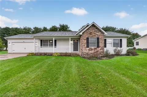 702 Willow Dale St NW, Bolivar, OH 44612