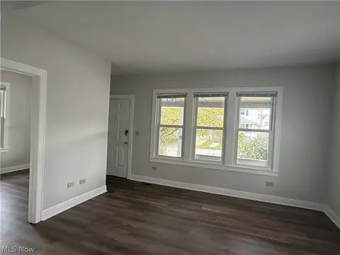 Living - 122 Bellfield Ave, Elyria, OH 44035 photo 1 of 6