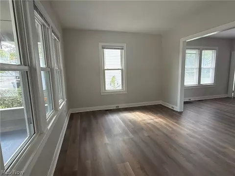 Living - 122 Bellfield Ave, Elyria, OH 44035 photo 2 of 6