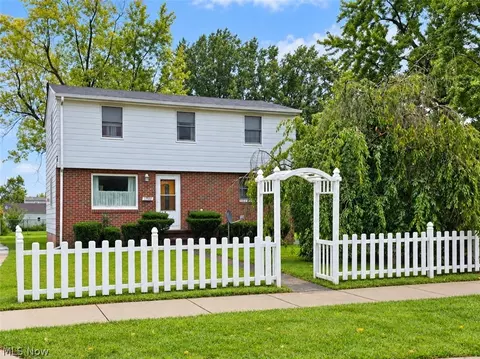 1760 Northfield Ave NW, Warren, OH 44485
