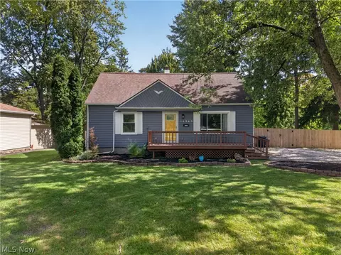 14269 Niagara Dr, Strongsville, OH 44136