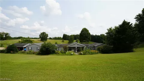 1498 Windy Ridge Rd, Vincent, OH 45784