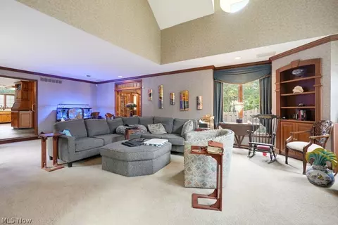 Living - 166 Pepperdine Dr, Elyria, OH 44035 photo 3 of 5