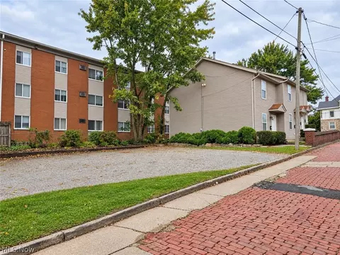 Exterior - 642 E Buchtel Ave, Akron, OH 44304 photo 2 of 2