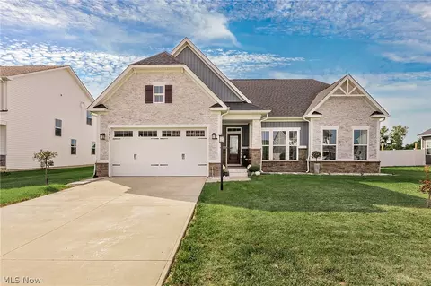 36627 Gladstone Mill Dr, North Ridgeville, OH 44039
