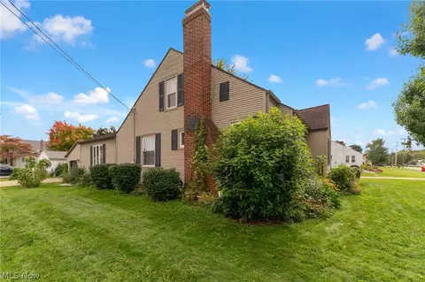 Exterior - 755 E 1st St, Minerva, OH 44657 photo 3 of 9