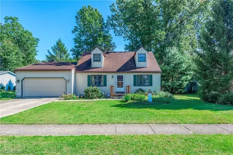 685 Guilford Rd, Vermilion, OH 44089