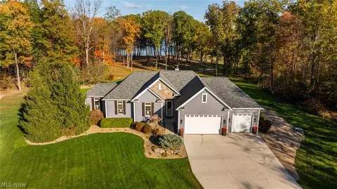 2235 S Mahoning Rd, Lake Milton, OH 44429