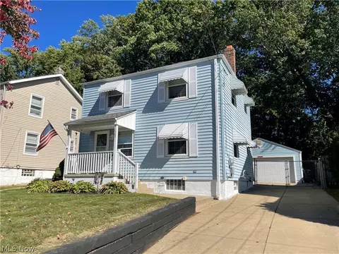 1567 Sunset Ave, Akron, OH 44301