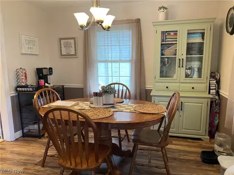 Dining - 1567 Sunset Ave, Akron, OH 44301 photo 1 of 1