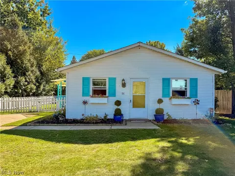 98 Clovercliff Dr, Chippewa Lake, OH 44215