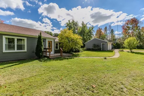 14615 Sperry Rd, Newbury, OH 44065