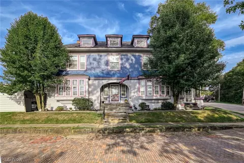 36 4th St SE, Massillon, OH 44646