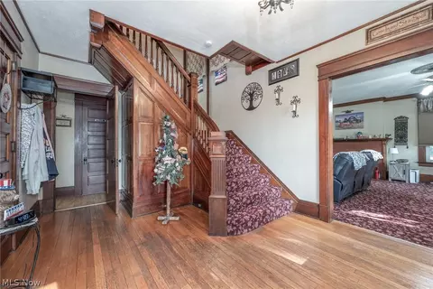 Entry Way - 36 4th St SE, Massillon, OH 44646 photo 1 of 3
