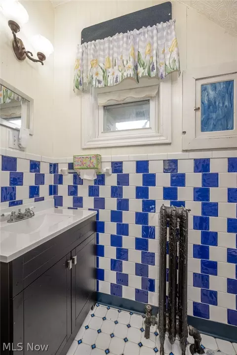 Bath - 36 4th St SE, Massillon, OH 44646 photo 1 of 3