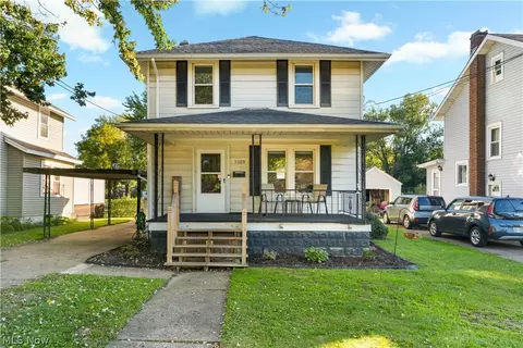 1529 Walnut Rd, Massillon, OH 44647