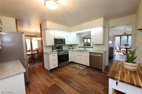 Kitchen - 115 Forest Rd, Weirton, WV 26062 photo 2 of 2
