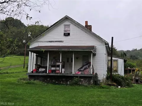 7849 State Route 800 SE, Uhrichsville, OH 44683