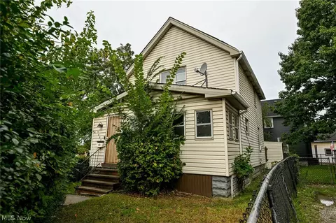 3641 Independence Rd, Cleveland, OH 44105