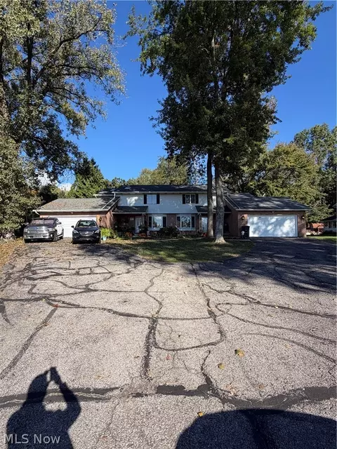 473-475 S Frank Blvd, Akron, OH 44313