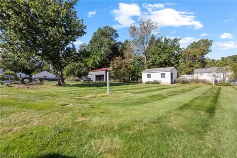 Exterior - 111 Yunker Ct, Elyria, OH 44035 photo 5 of 6