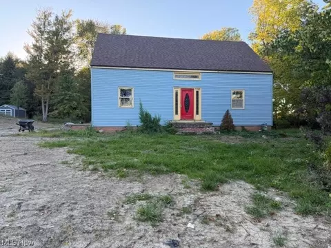 9846 Barr Rd, Brecksville, OH 44141