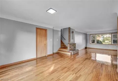 Living - 800 E 250th St, Euclid, OH 44132 photo 6 of 11